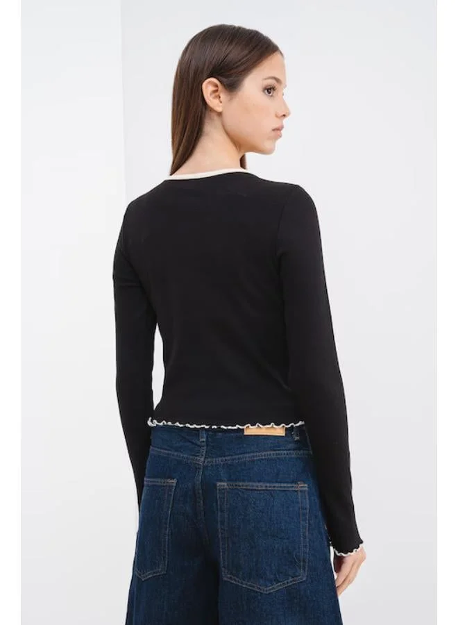 اونلي أونلايلا بلوزة بأكمام طويلة